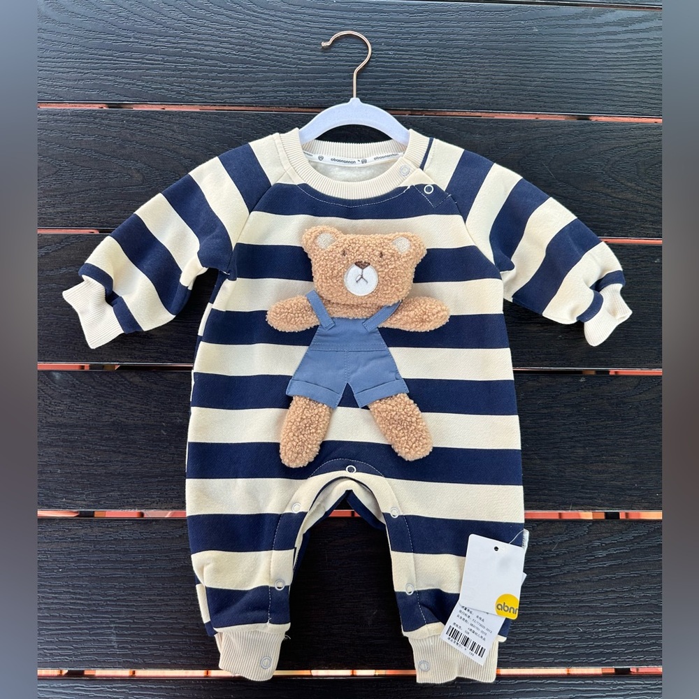 “One piece “for baby 3/6 months